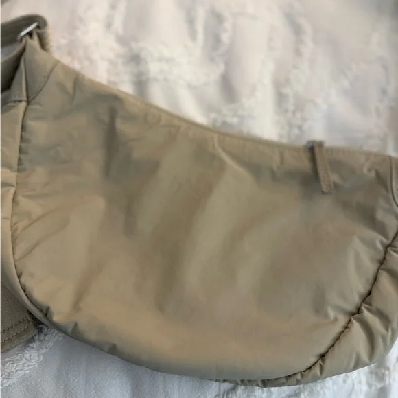 Athleta Tan Crossbody Bag - Picture 8 of 11